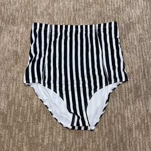 Super high-waisted swim bottoms